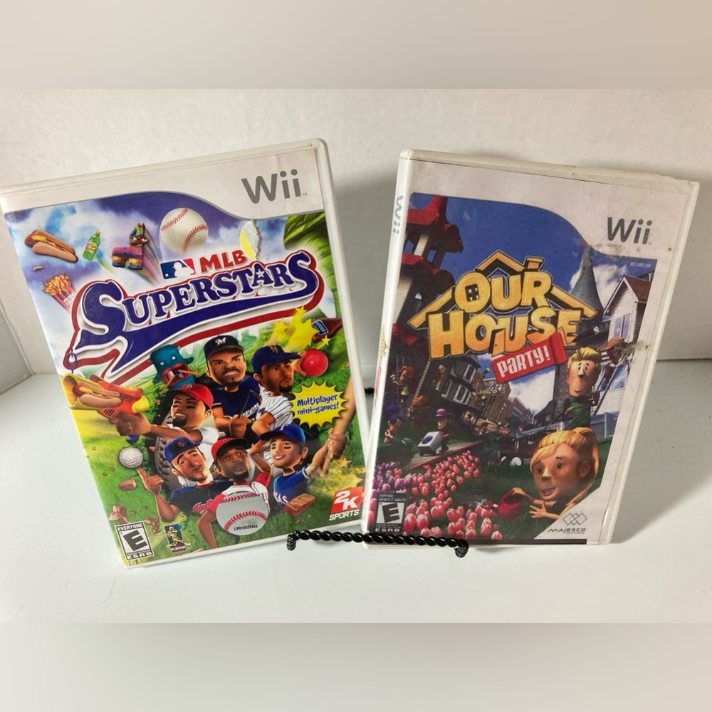 MLB Superstars Nintendo Wii Baseball Game &  Our House Party Nintendo Wii, 2009